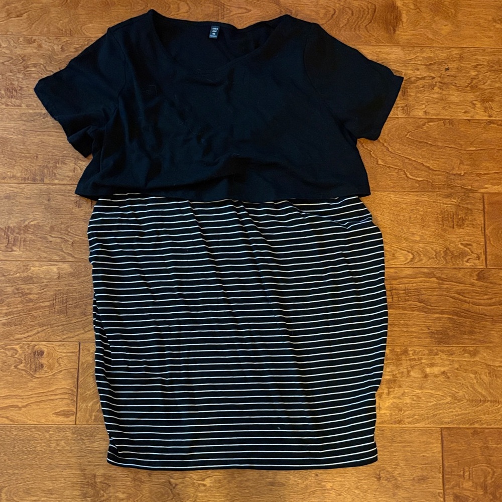 SHEIN Maternity/Nursing Dress